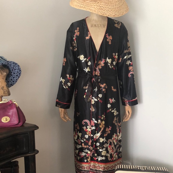 Vintage Other - Vintage Kimono Robe